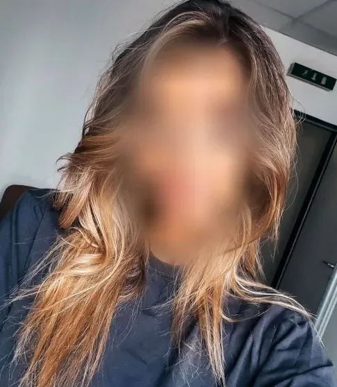 Angela, 32