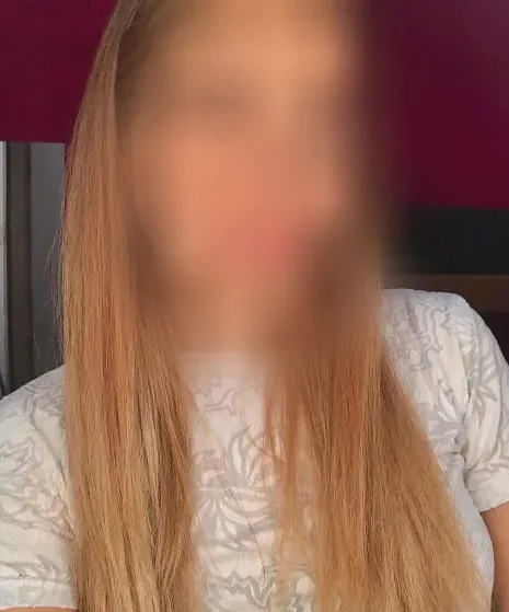 Meryem, 24