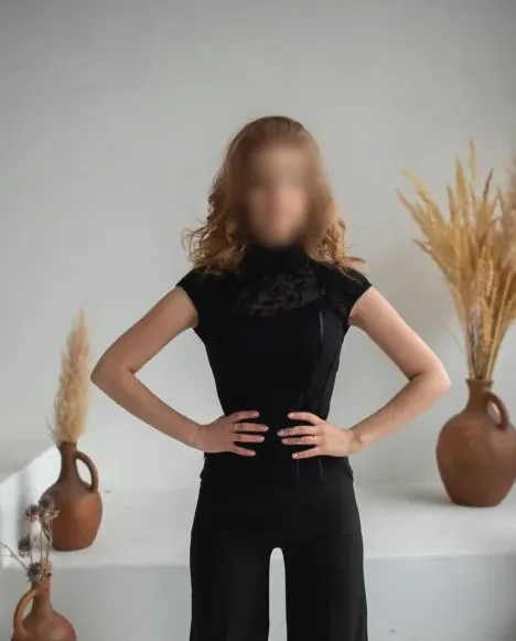 Mila, 34