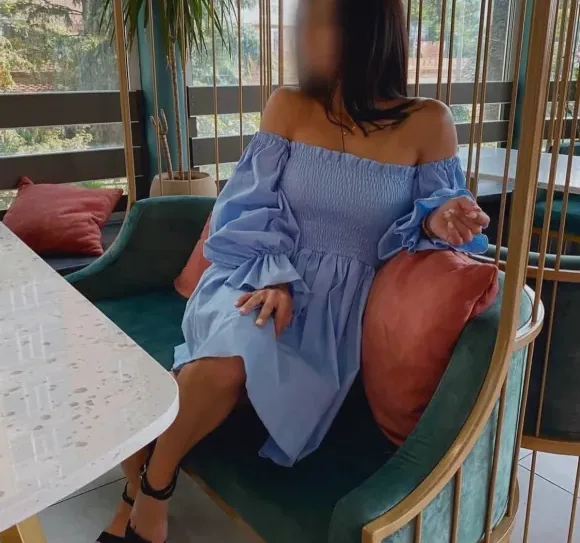Soukaina, 33